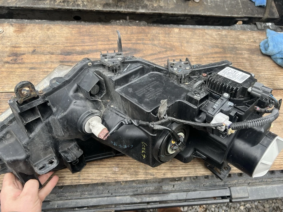 Левая ксеноновая фара для Nissan Quest 2012 2013 2014 2015 2016 2017 годов выпуска от оригинального производителя - Изображение 3 из 3