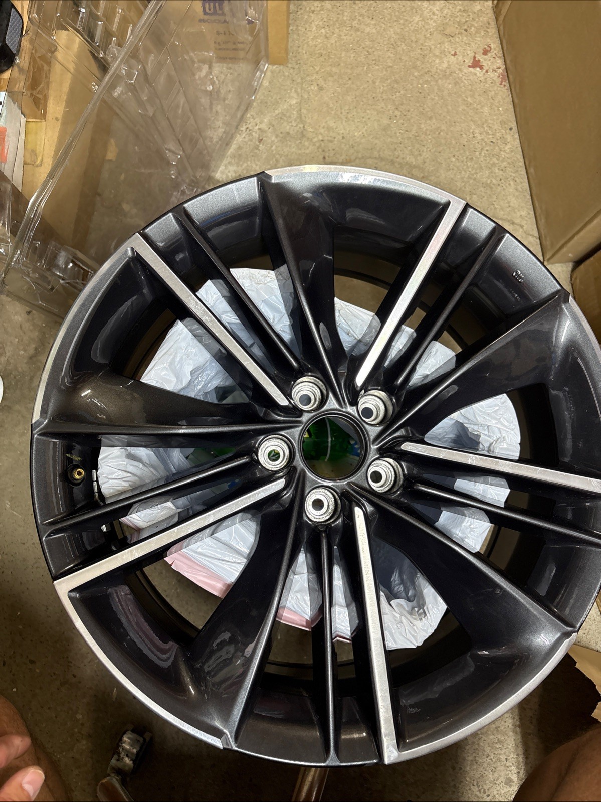22-25 Infiniti QX55, Part #5VG3A, 20" X 8.5" ET44 OEM Alloy Wheel Rim