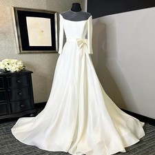 Graceful Wedding Dresses Satin With A-Line Floor Length O-Neck Full Sleeve Gowns