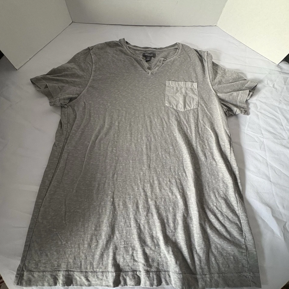 Camiseta gris manga corta Kenneth Cole Reaction para hombre talla grande Foto 3 de 3