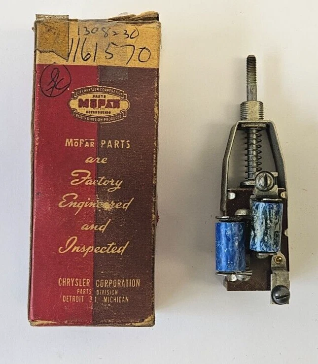 Interruptor de soplador de calefacción Plymouth Dodge Desoto Chrysler Royal 1940-1948 1161570 Nuevo de Lote Antiguo Foto 3 de 4