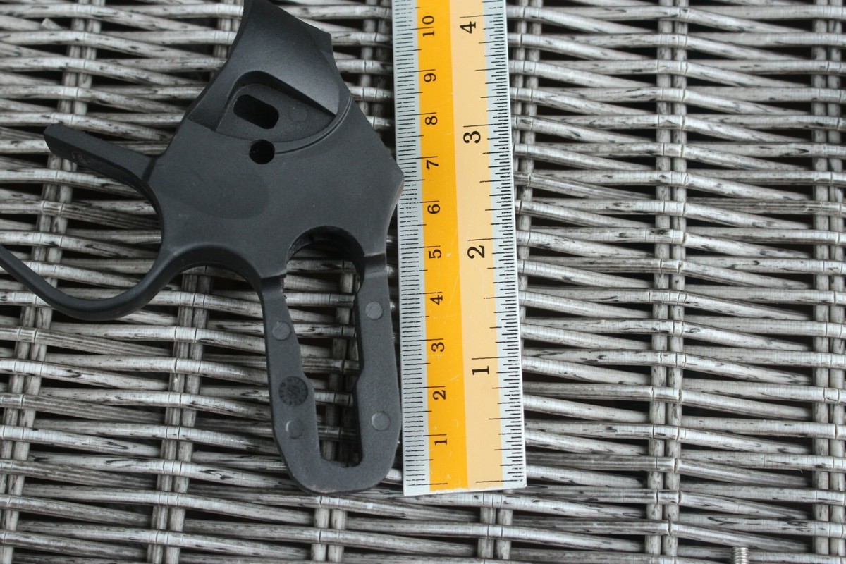 WOOD GRIPS FOR TAURUS JUDGE PUBLIC DEFENDER POLY ( FOR POLYMER