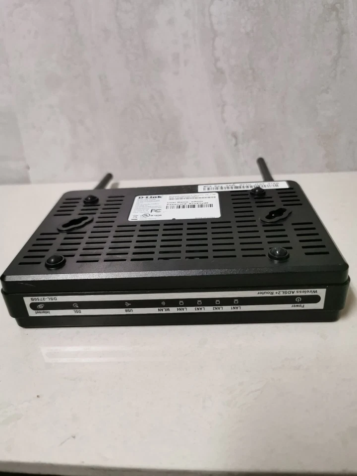 D-Link DSL-2750B 300 Mbps 4-Port Wireless N Router/No with charger/test work#M24 - Image 4 of 4