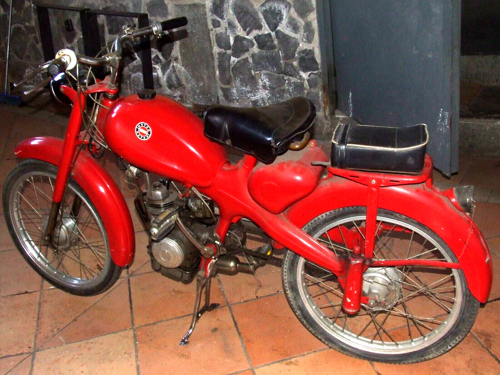 Foto 5 di 5