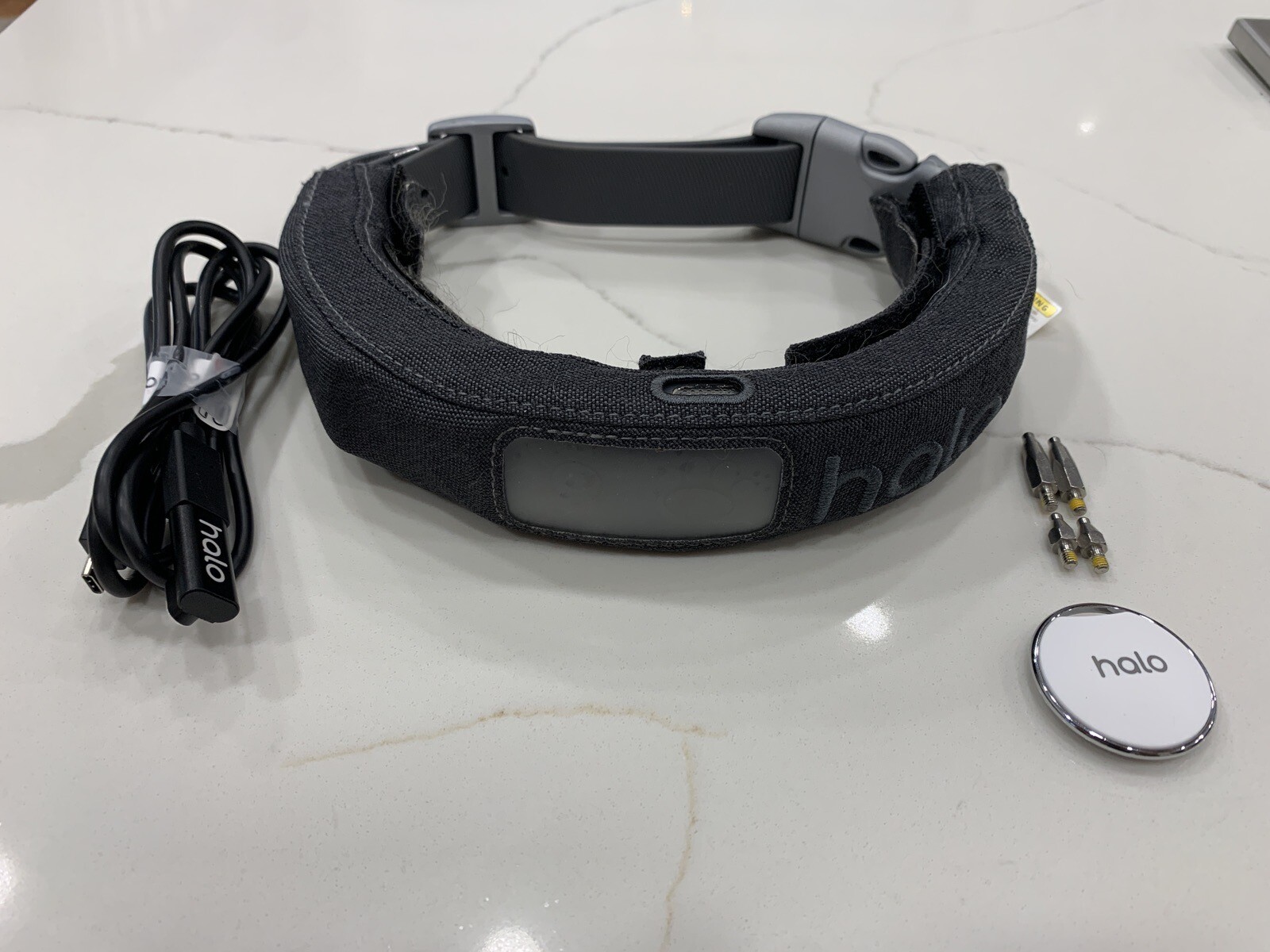 HALO WIRELESS DOG FENCE AND GPS DOG COLLAR SIZE M/L COLOR GREY 850035906453 eBay