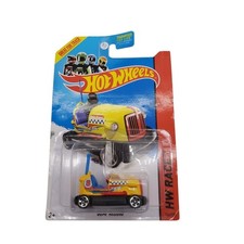 Hot Wheels HW Race 2013 Bump Around BFD37