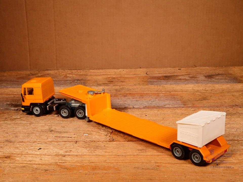 Siku Super Serie 3912 MAN Tieflader mit Baumaschine vintage diecast rare - Bild 2 von 4