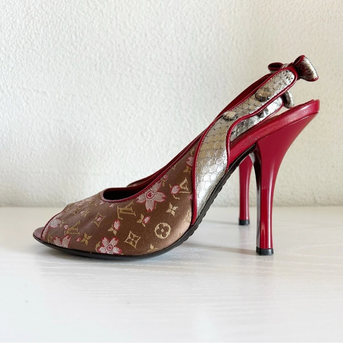 ルイヴィトン フラワーモチーフ スエード バックストラップパンプス 37 べっ甲 Louis Vuitton Floral Heels for Women for sale | eBay