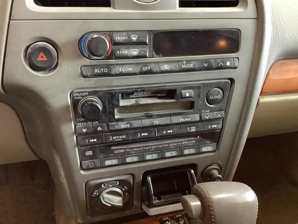 Used Air Cleaner Assembly fits: 2001 Infiniti QX4 6 cylinder 3.5 Grade A - Image 3 of 4