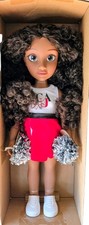 Muñeca HBCyoU Clark Cheer Captain Alyssa 18" pelo moreno rizado solo jugar - Nueva