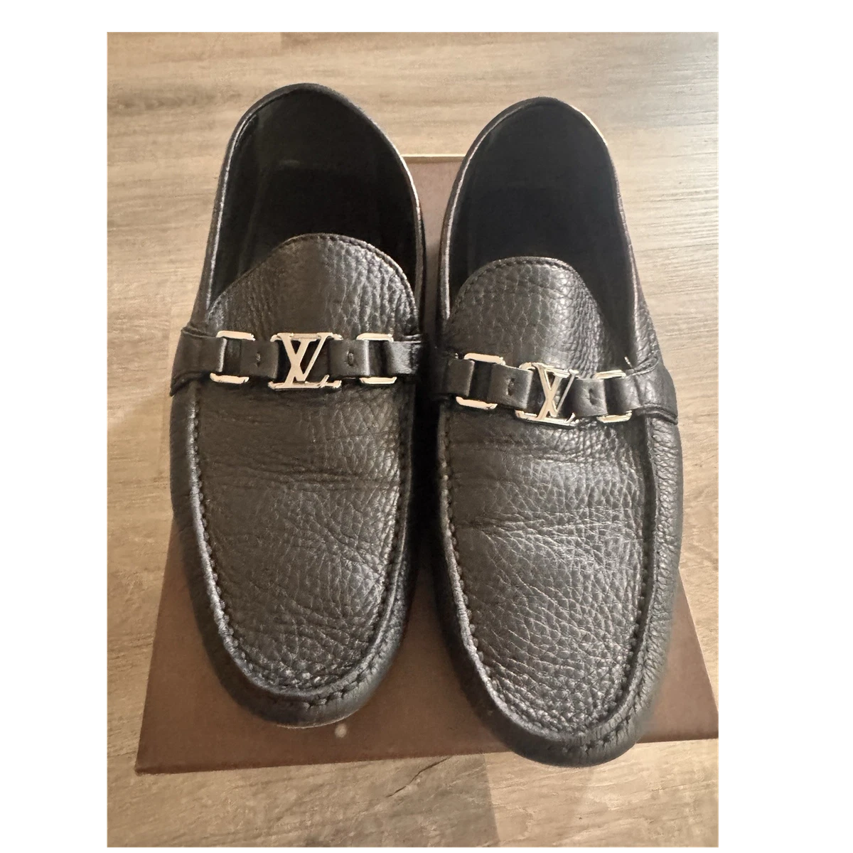 Louis Vuitton Leather Upper Loafer Casual Shoes for Men for  display picture 1
