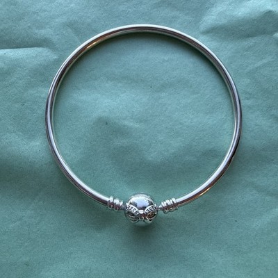 Pandora Limited Edition 2015 Dainty Bow Bangle Bracelet Sterling Silver 925