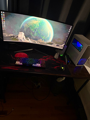 HP OMEN Series Gaming Desktop PC Tower, White Case, RGB Lighting with 4k monitor