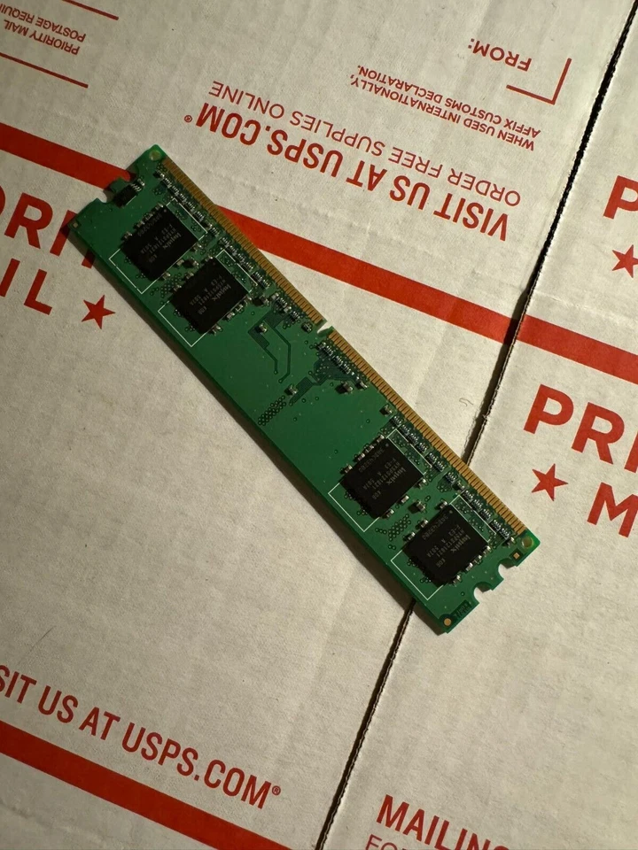 Hynix 256MB 1Rx16 PC2-3200U-333-12 HYMP532U646-E3 Memory RAM Stick - Image 2 of 3