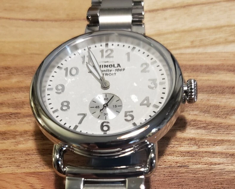 SHINOLA RUNWELL WATCH WITH 41mm OFF WHITE ALABASTER STONE FACE