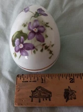Vintage Victorian Violets Hammersley England Countryside Bone China Trinket Egg