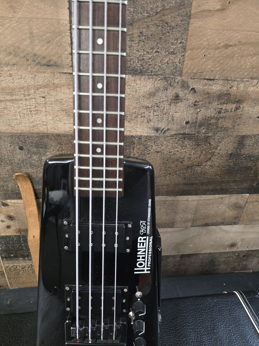 Hohner Headless Bass Guitar B2A + Hard case Excellent Condition