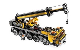 New In Box (6753) LEGO CREATOR: Highway Transport 
