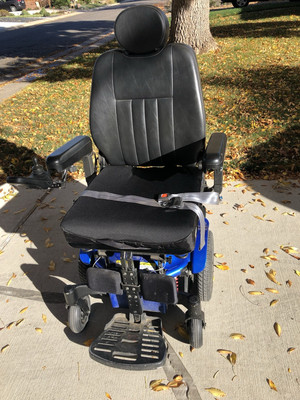 Pulse 6 power wheelchair