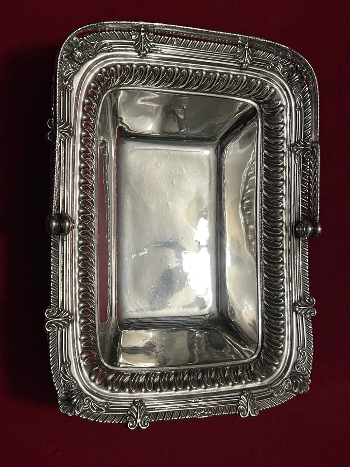 Cesta grande para pasteles George III Old Sheffield enchapada con mango con borde de carcasa C.1810s Foto 4 de 4