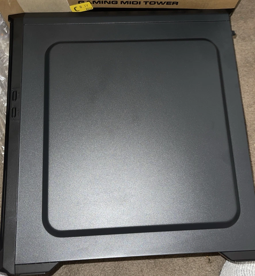 Cougar Middle Tower Cases MX330-X NEW open box top of unit Dented - Image 4 of 4