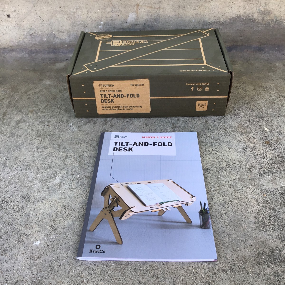 Kiwi Co Eureka Crate Tilt and Fold Desk Age 14+ #f1766-edsk STEM