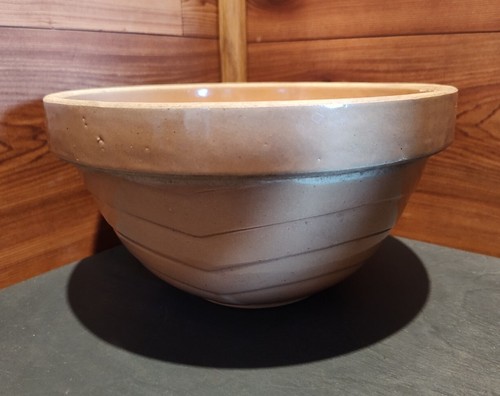 AREND BALSTER'S STORES SCOTCH GROVE, IOWA 9.5" STONEWARE BOWL - Picture 7 of 12