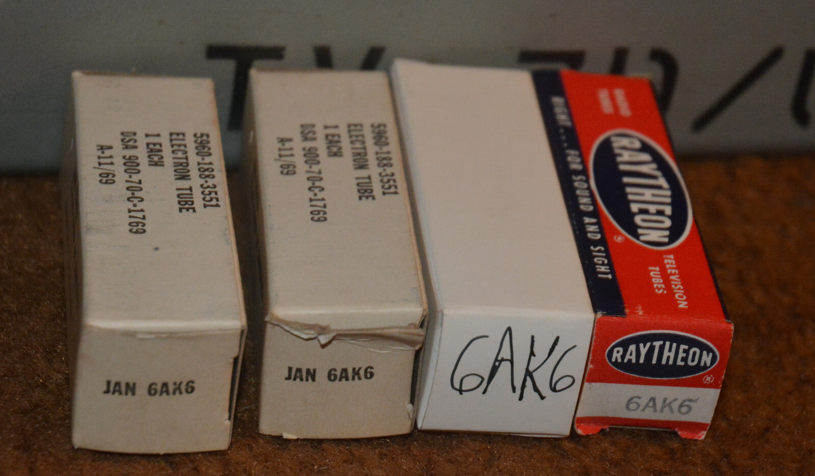 4 Tested 6AK6 Vacuum Tubes - 3 RCA & 1 Raytheon - TV-7D/U Verified