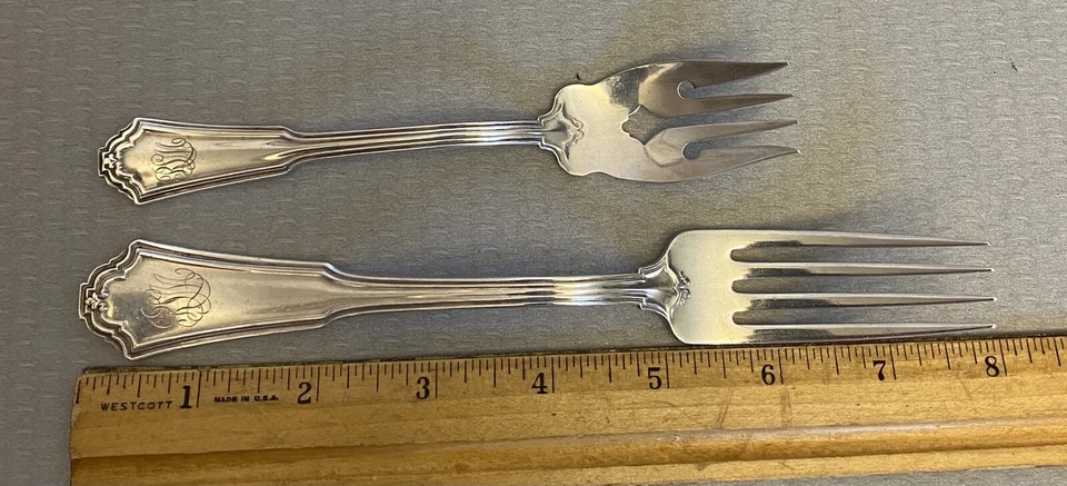 Reed Barton Sterling Silver JACOBEAN 1911 Flatware Set 6 PC Place Settings for 4 - Image 3 of 4