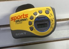 Sony SRF-M78 Sports Walkman Yellow Portable FM/AM Radio Arm Band armband Works