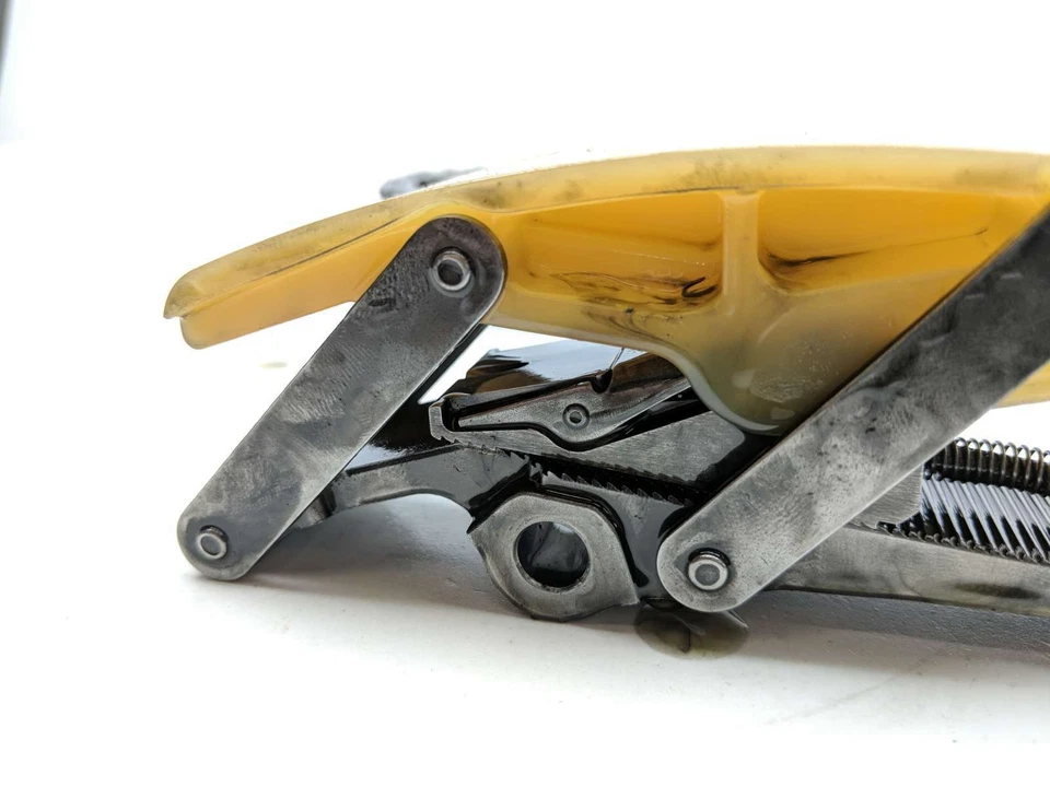 09 Harley Davidson Dyna Fat Bob FXDF Timing Chain Tensioner Guide 39929-06A - Image 4 of 4