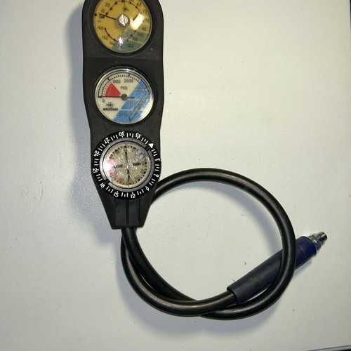 Beuchat Divers Triple Gauge. Getestet. Scuba.