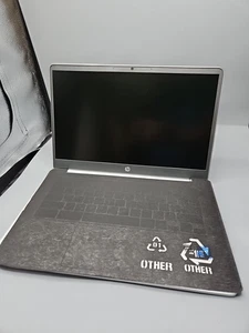 Neuf HP Livre de Chrome 14 Ordinateur portable, Intel Celeron N4120, 4 GB RAM, 64 GB eMMC, 14"