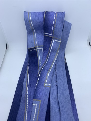 Irvine Park 100% Silk Multi-Colored Blue Designed Neck Tie Handmade - Picture 4 of 7