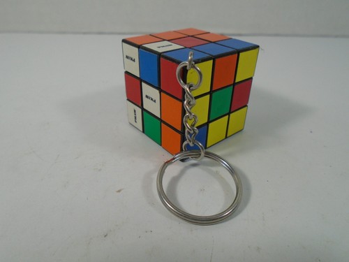 RUBIK'S CUBE BRAIN TEASER PUZZLE KEYCHAIN (PROMOTIONS) - Picture 3 of 4