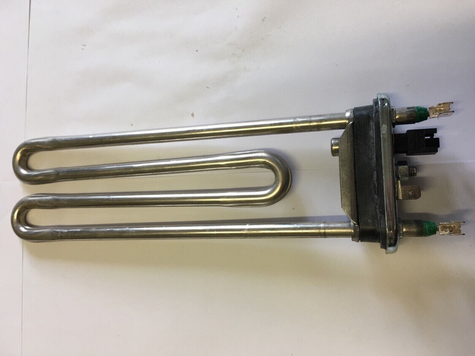 Résistance 1 950 W haute performance pour retrouver un séchage thermique optimal et rapide