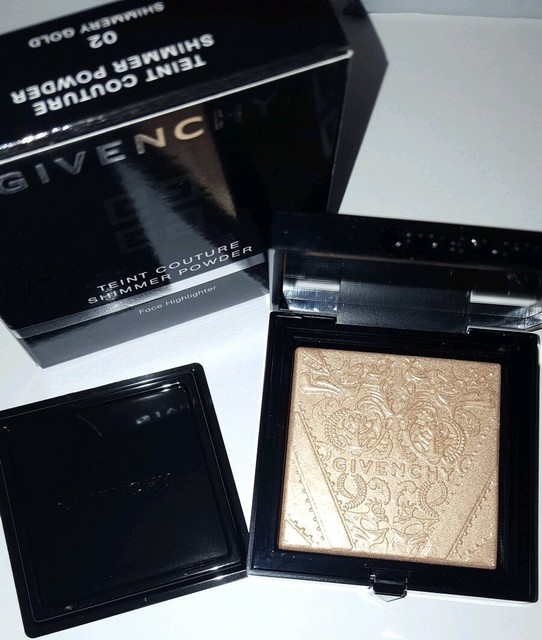 shimmer powder highlighter