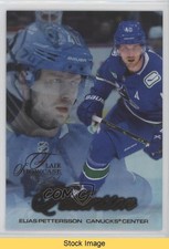 2022-23 Fleer Ultra Flair Showcase Showtime Row 1 Elias Pettersson #30 READ 0h56