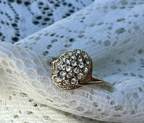VINTAGE Oval Cluster Engagement Ring 18K Gold Art Deco Pavé Cocktail Ring 8.75
