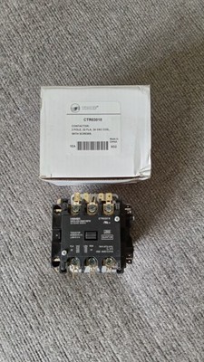 NEW TRANE CONTACTOR PT# CTR03018 3 POLE, 32FLA,24 VAC COIL WITH AUX SWITCHES