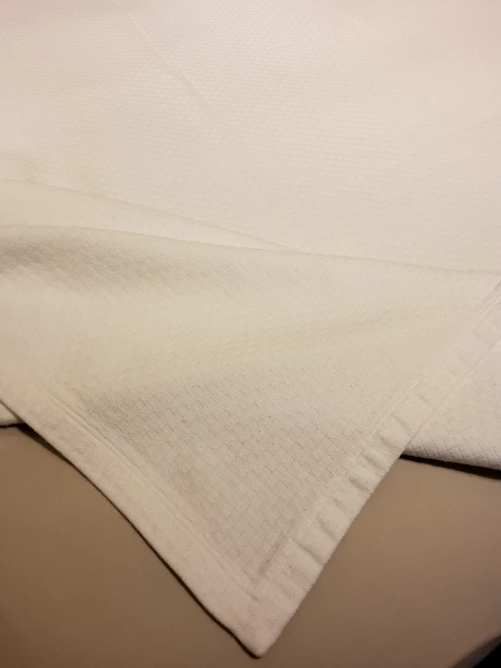 Fieldcrest Bedspread / Throw  White Pima Cotton 84 x 99 Inches - Image 3 of 4