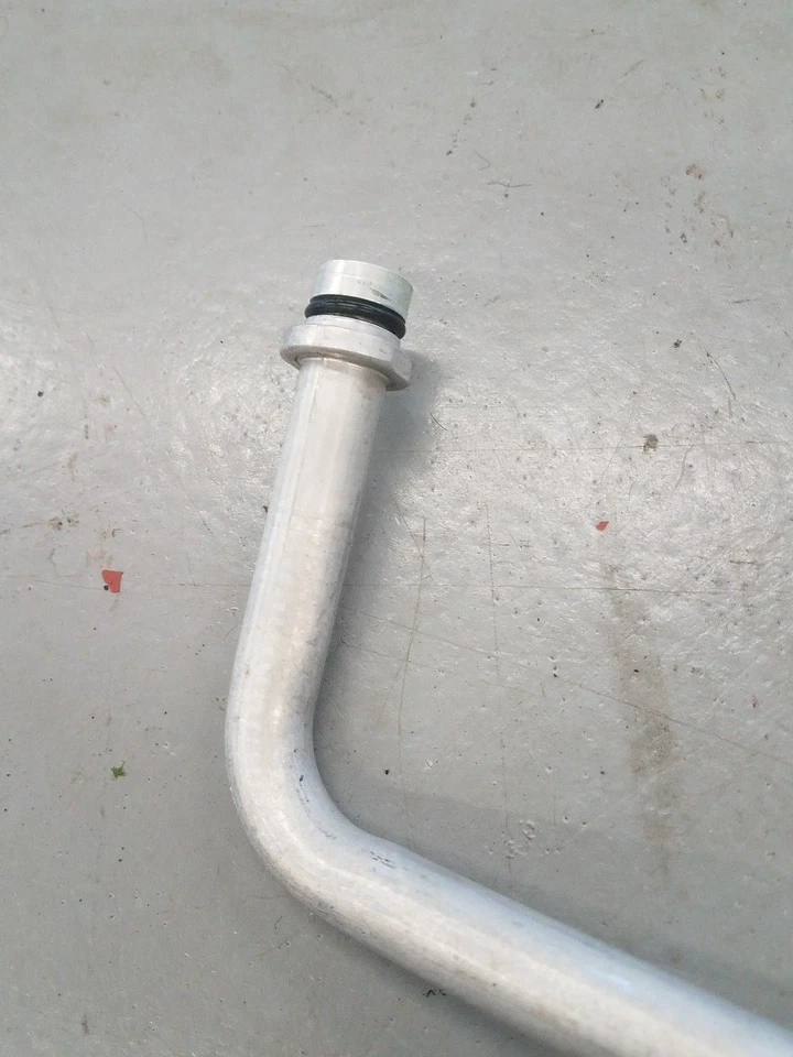 Manguera de succión de aire acondicionado OEM 73422AE08A para Subaru Legacy Outback 2001-2003 Foto 4 de 4