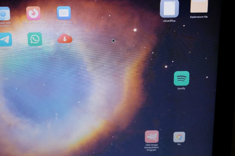 LENOVO Z50-75 AMD fx-7500 64bit 120Gb SSD - 16 Gb RAM - 15.6" Linux MINT webcam - Immagine 4 di 4