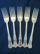SET 5 FISH FORKS! Vintage VINERS of SHEFFIELD silverplate: QUEENS pattern: EXC