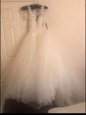 Nuevo. Vestido de boda de princesa blanco natural. Velo del Reino Unido talla 12,125 pulgadas incluido