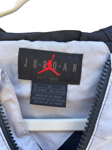 Air Jordan Nike Youth XL Full Zip Windbreaker Hooded Jacket Gray Black - Picture 3 of 8