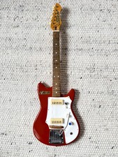 Jolana Star Electric Guitar - Modern short-sc...