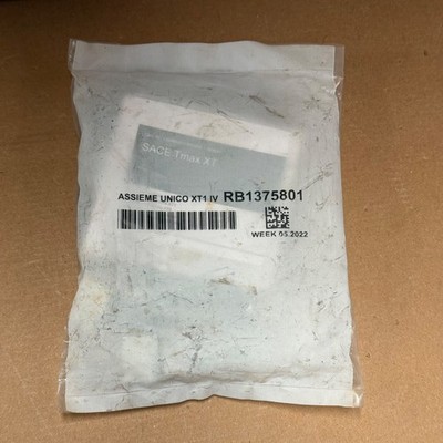 ABB   RB1375801   Phase Barrier Kit (SACE Tmax XT1)
