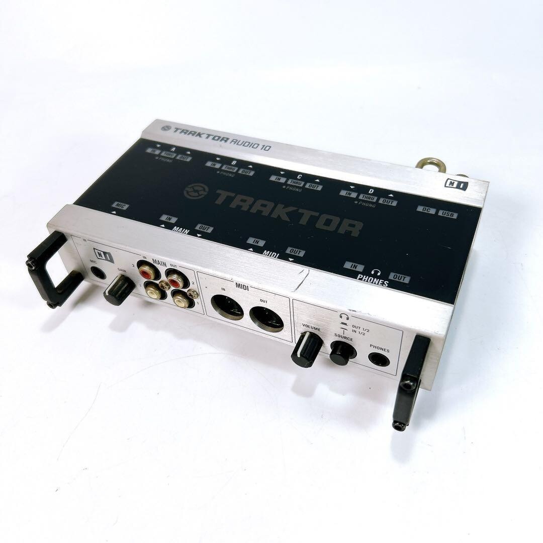 ✨未使用品✨TRAKTOR✨scratch native instruments traktor scratch audio 10 with Accessories