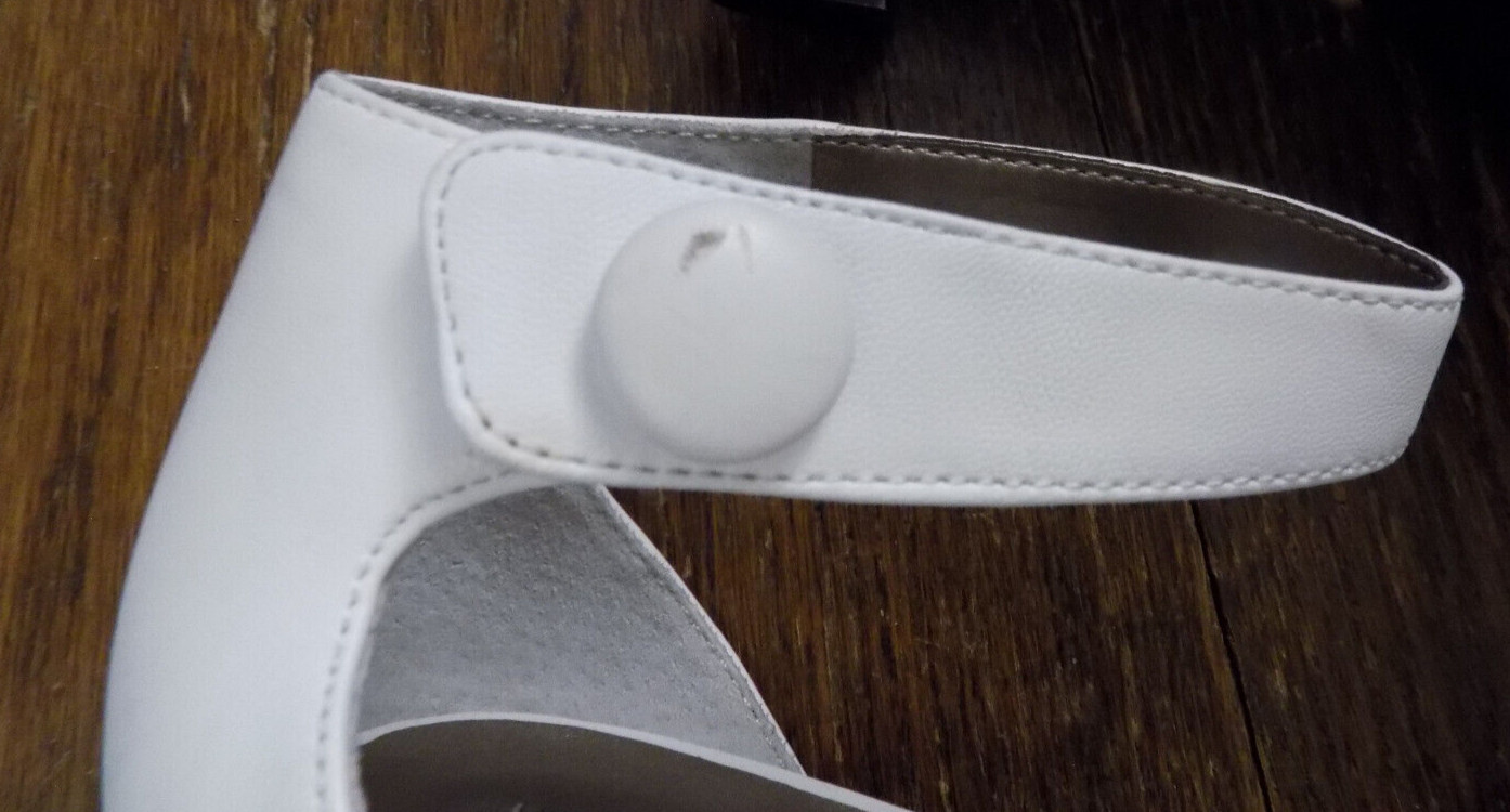 Array Womens Charlie Solid White Ankle strap Leat… - image 5